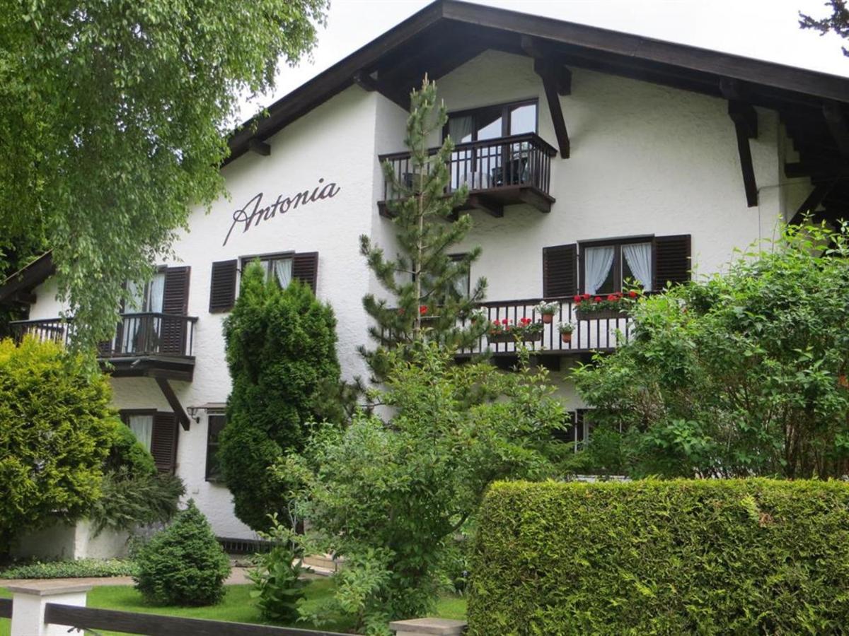 Gaestehaus Antonia Garmisch-Partenkirchen Exterior photo